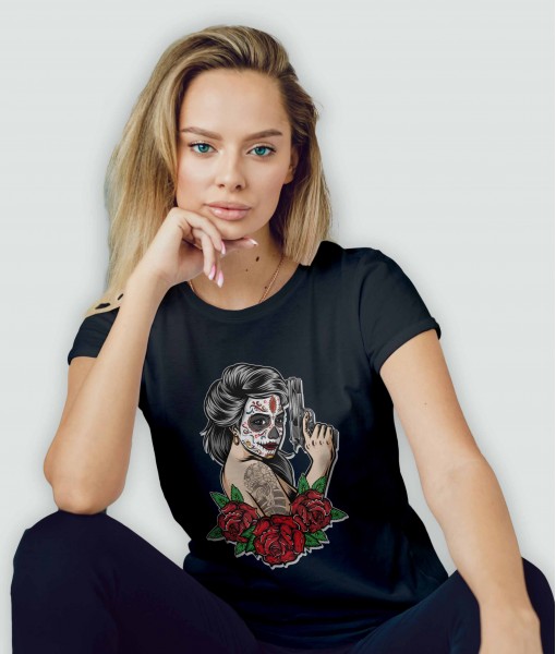 Дамска тениска с щампа Арт Sugarskull women holding gun